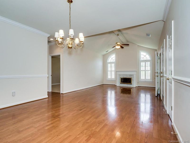 9934 Park Willow Dr #9934, Charlotte, NC 28210