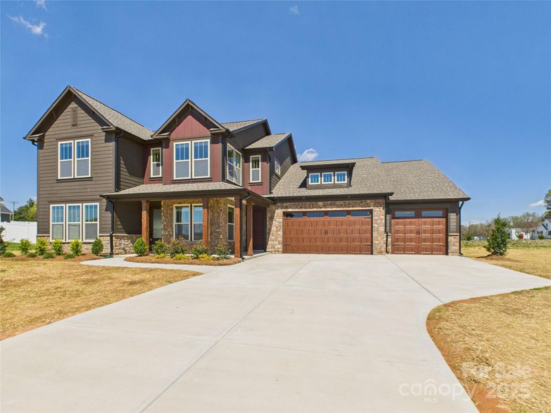 1030 Rolling Meadows Dr #RM13, Mooresville, NC 28115