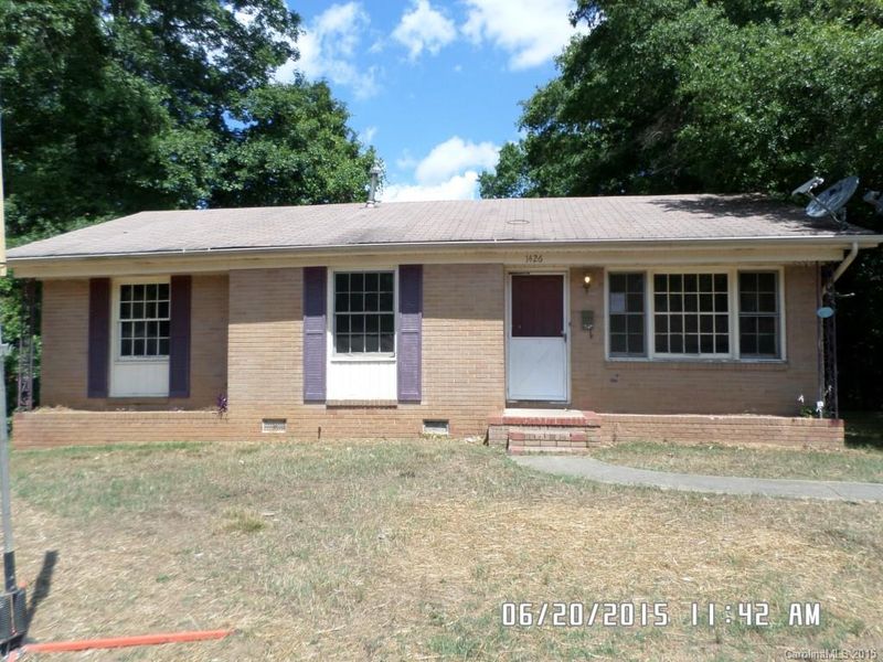 1426 Rollingwood Dr, Charlotte, NC 28217