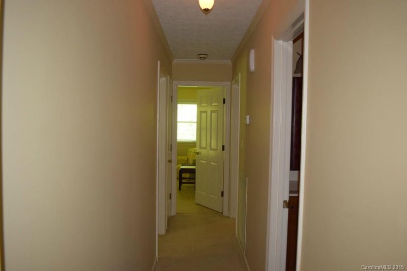1200 Dumbarton Rd, Gastonia, NC 28054