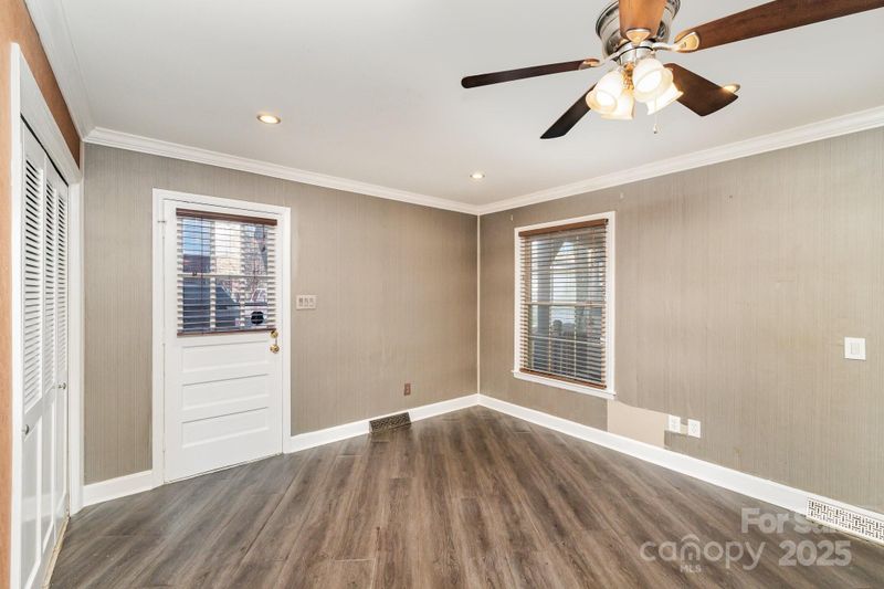 4415 Mapleleaf Ln, Charlotte, NC 28208