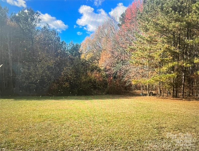 14818 Hooks Rd, Matthews, NC 28105