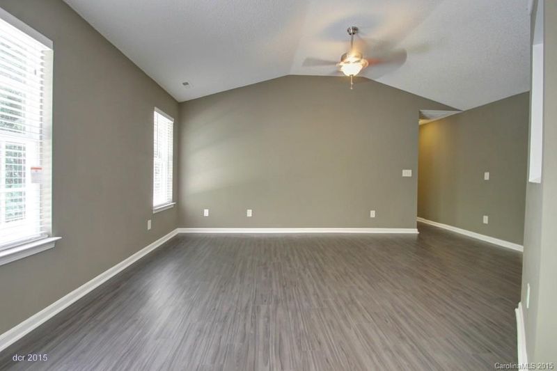 2107 Lisa Carole Dr, Charlotte, NC 28214