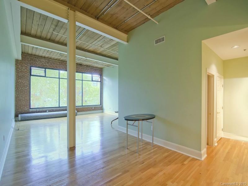 310 Arlington Ave #407, Charlotte, NC 28203