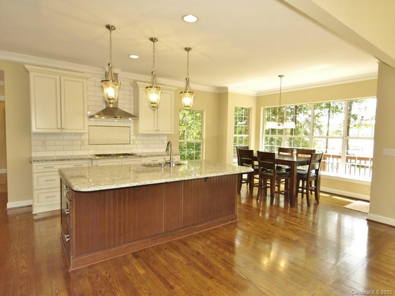 150 Lake Pine Rd, Mooresville, NC 28117