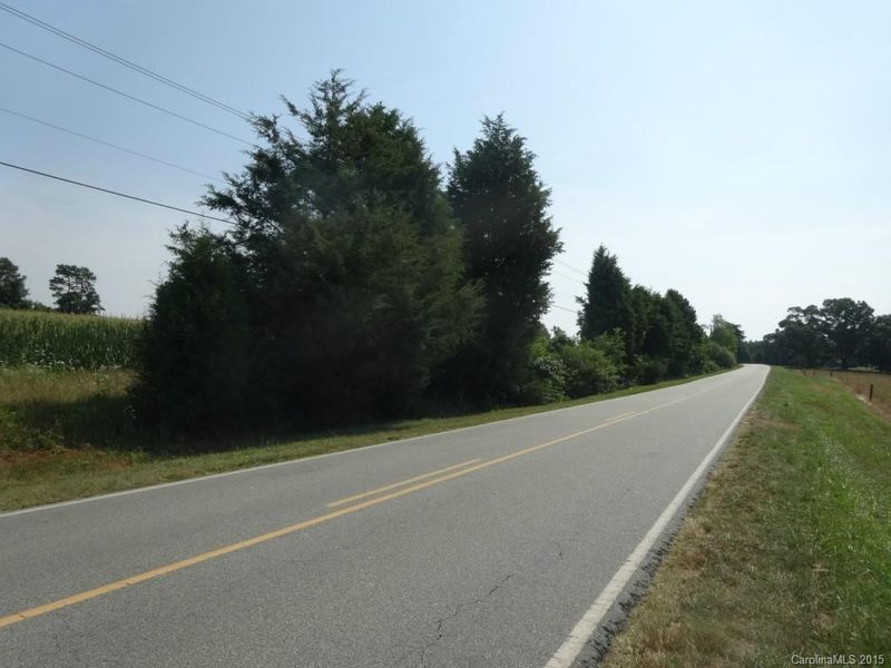 170 Red Chimney Rd, Statesville, NC 28625