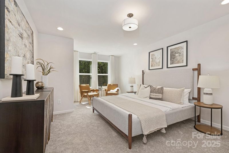 3907 Oakwood Rd, Charlotte, NC 28269