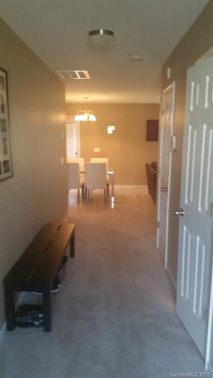9727 Eagle Feathers Dr, Charlotte, NC 28214