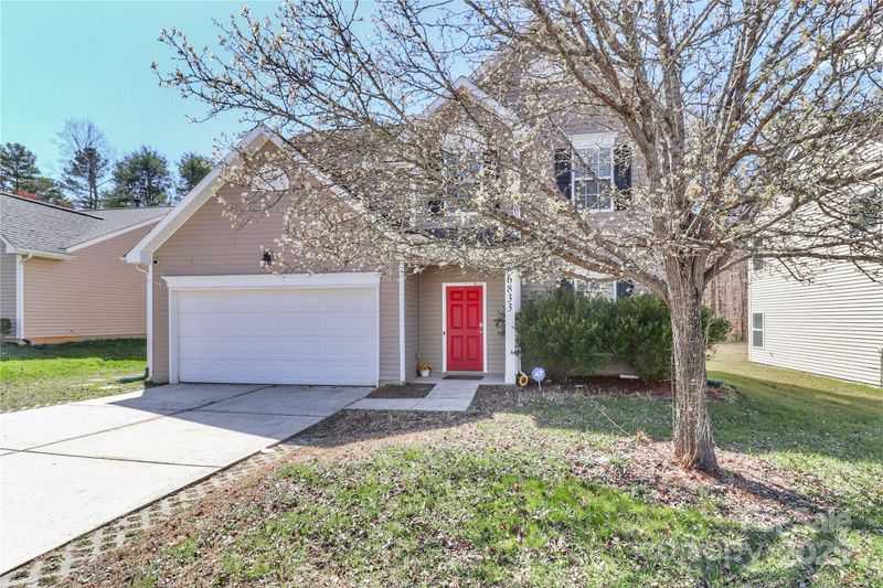 6833 Goldenwillow Dr, Charlotte, NC 28215