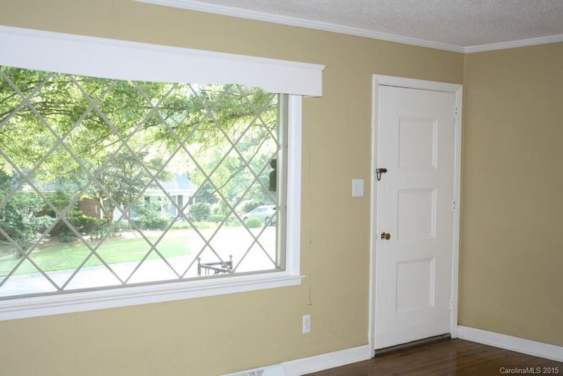 1518 Anthony Dr, Gastonia, NC 28052