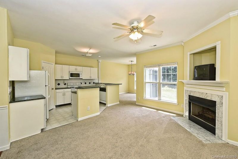 16932 Commons Creek Dr #17, Charlotte, NC 28277