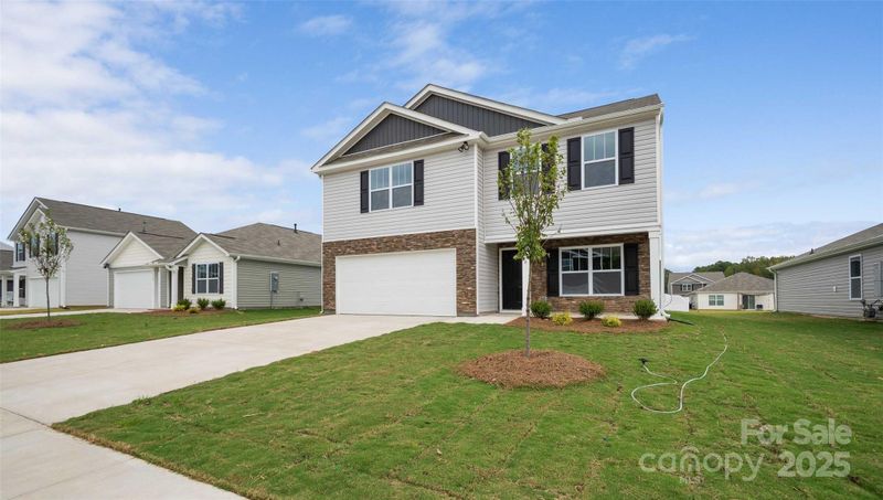 1113 Foxberry Ln, Maiden, NC 28650