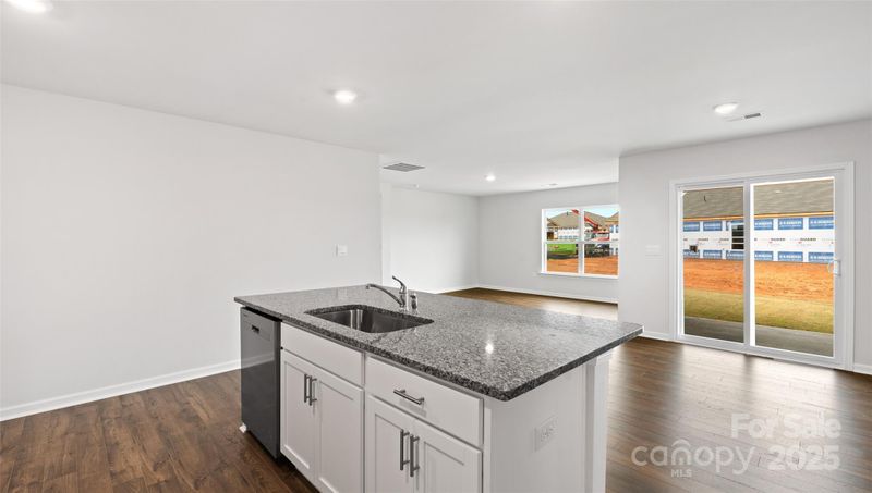 1117 Foxberry Ln, Maiden, NC 28650