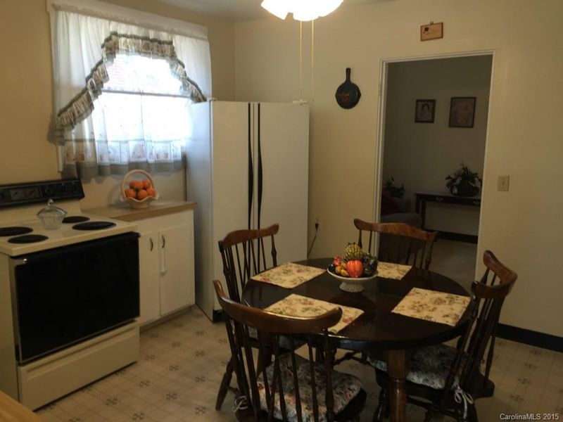 717 Peachtree St, Gastonia, NC 28054