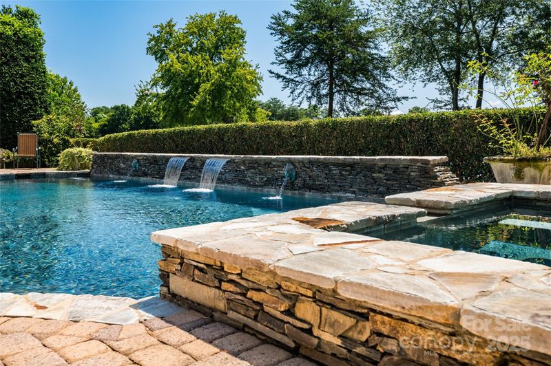 18302 Town Harbour Rd, Cornelius, NC 28031