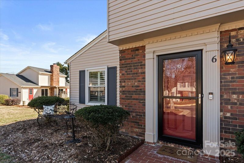 2705 North Center St #6, Hickory, NC 28601