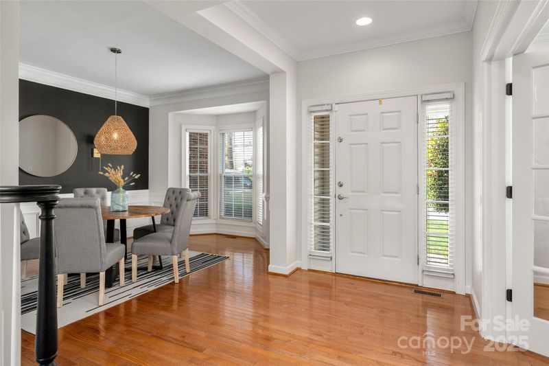 11001 Valley Spring Dr, Charlotte, NC 28277