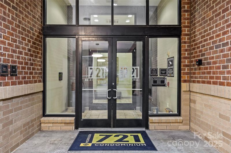 721 Governor Morrison St #408, Charlotte, NC 28211