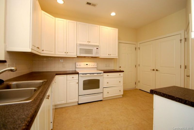 10825 Casetta Dr #A, Matthews, NC 27265