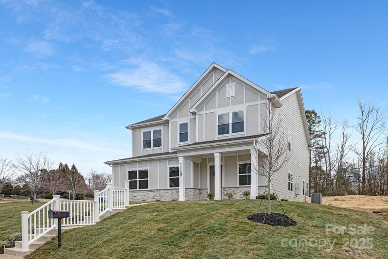 3924 13th St NE, Hickory, NC 28601