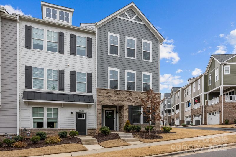 1037 Naples Dr, Davidson, NC 28036