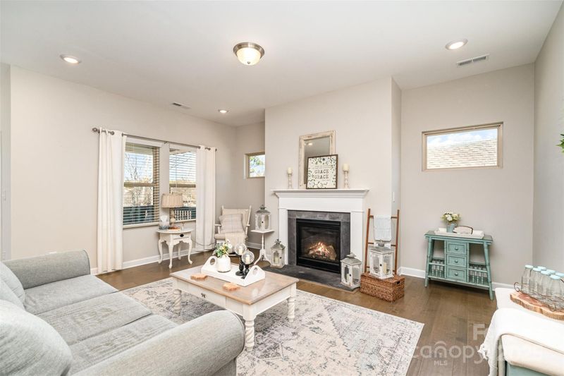 14707 Batteliere Dr, Charlotte, NC 28278