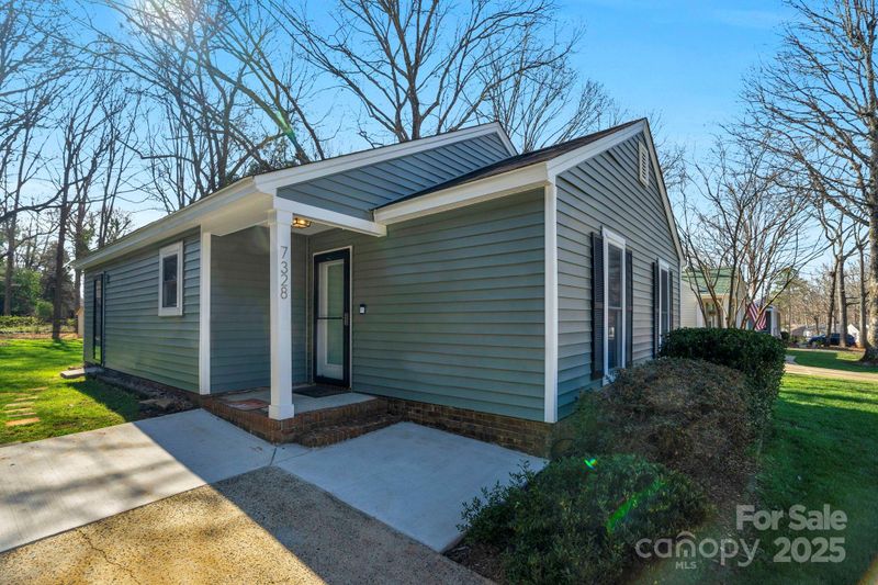 7328 Lancashire Dr, Mint Hill, NC 28227