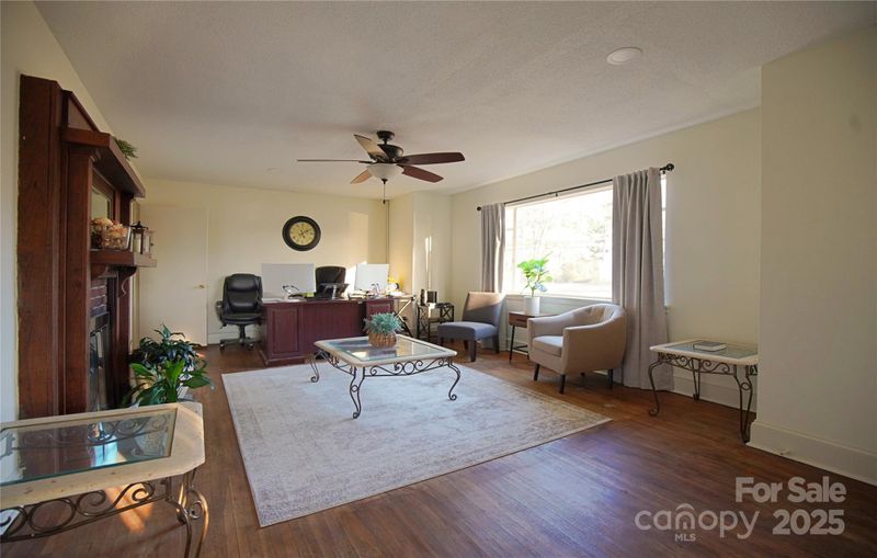 8405 Fairview Rd, Mint Hill, NC 28227