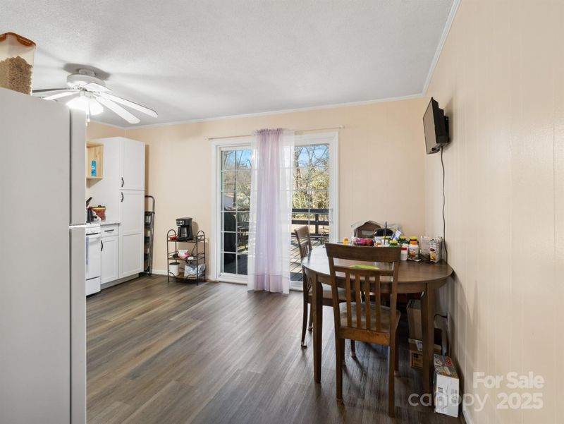 506 Bond St, Cherryville, NC 28021