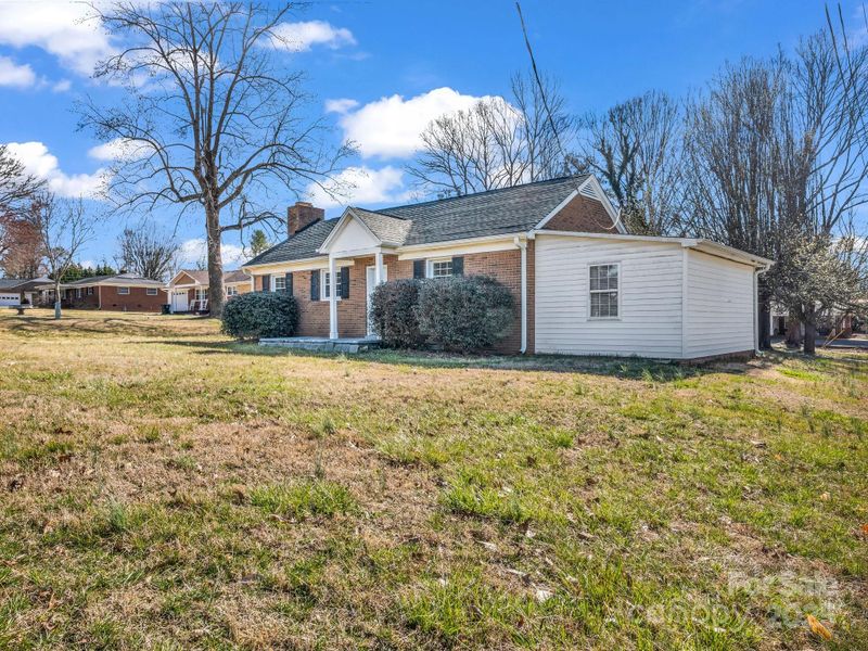 2100 Lincolnton Hw, Cherryville, NC 28021