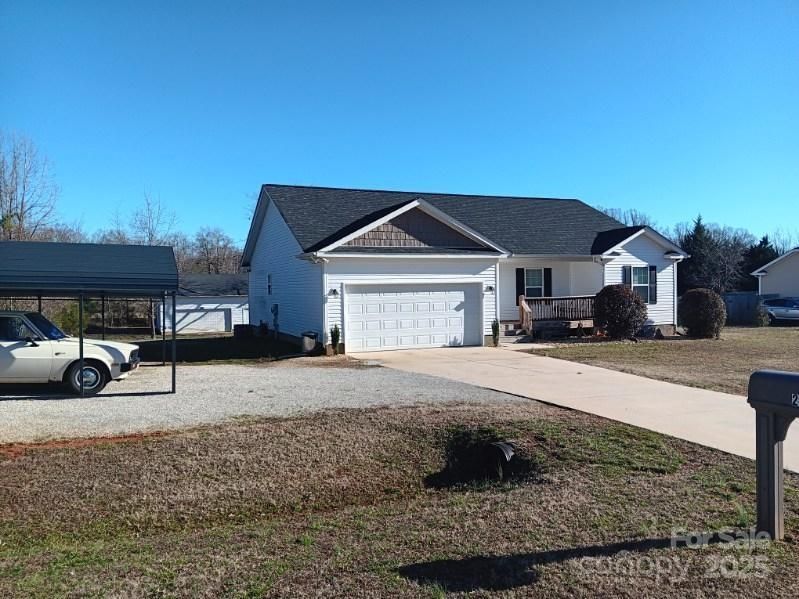 207 Planters Row Rd, Iron Station, NC 28080