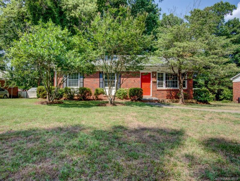 3239 Wicklow Pl, Charlotte, NC 28205