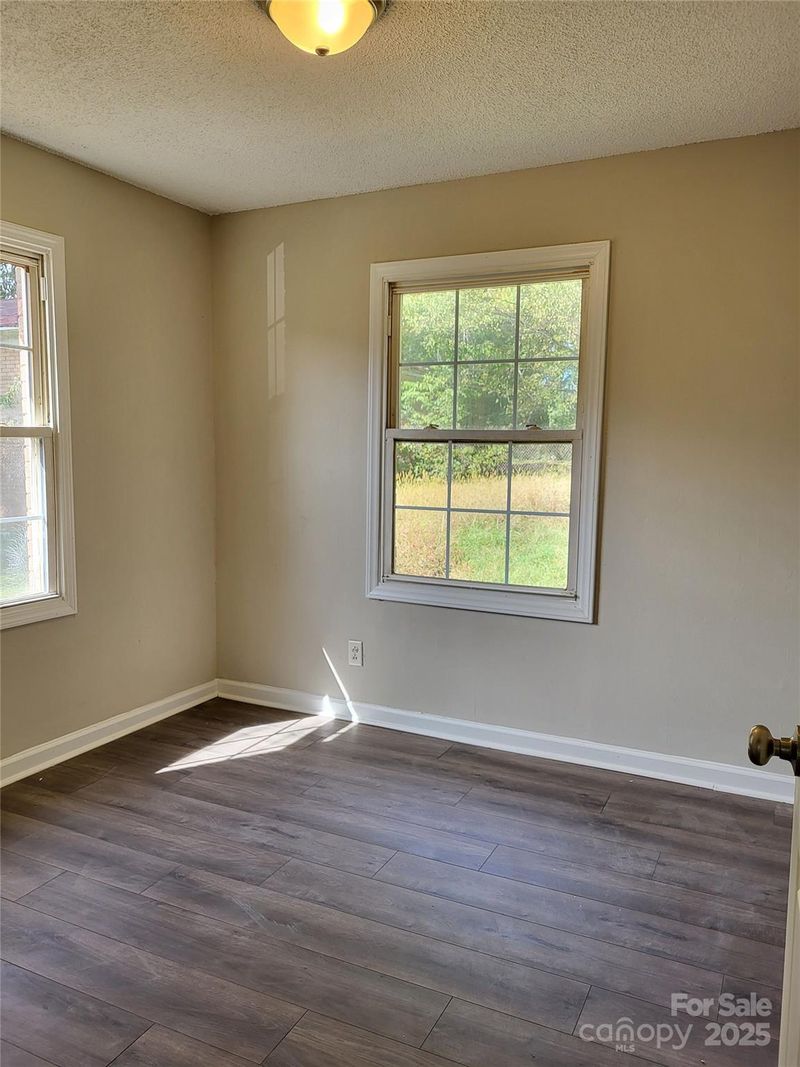 2207 Madrid St, Charlotte, NC 28216