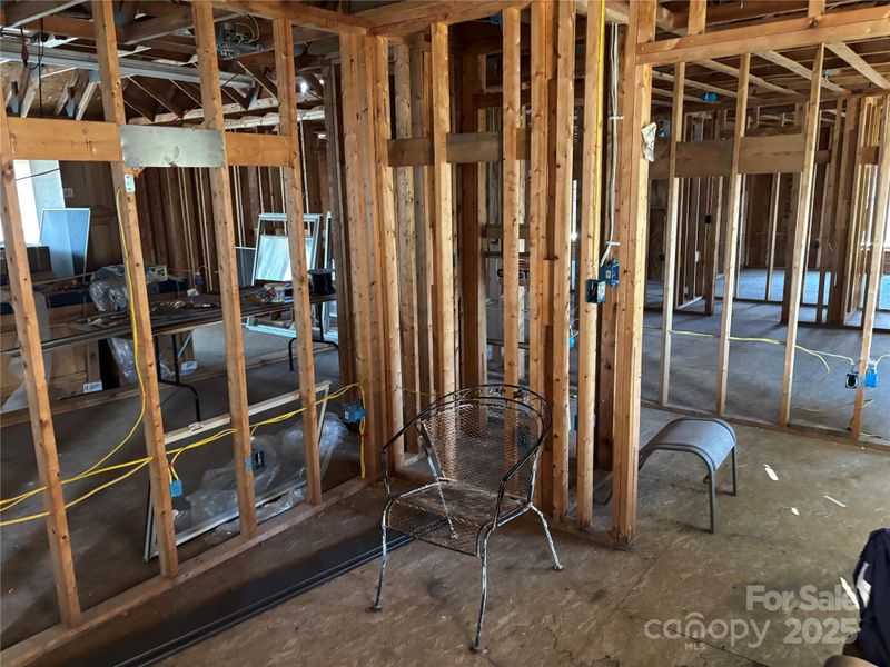 677 Midway Rd, Statesville, NC 28625