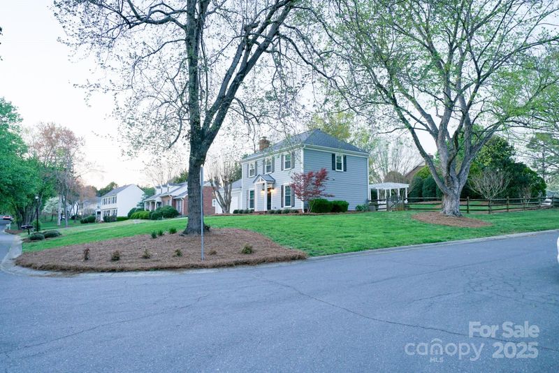 5925 Carmel Station Ave, Charlotte, NC 28226