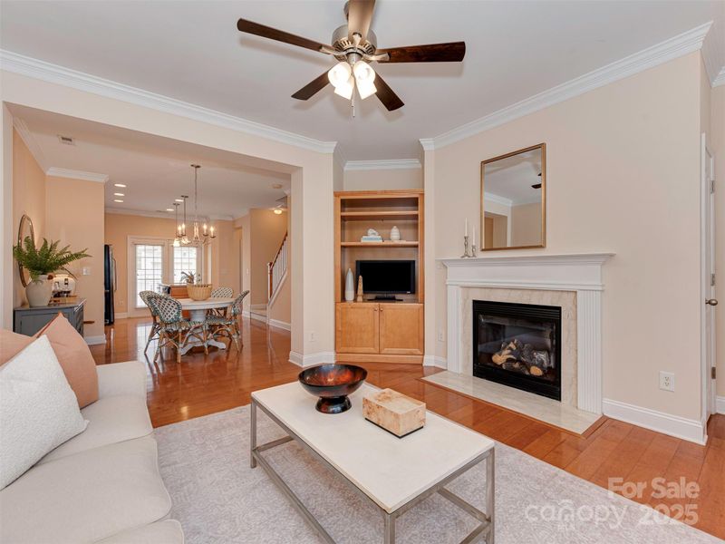 244 Hurston Cir, Charlotte, NC 28208
