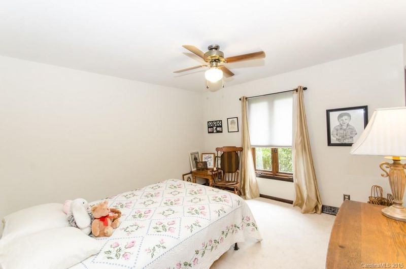 1421 Whispering Hills Trl, Lincolnton, NC 28092