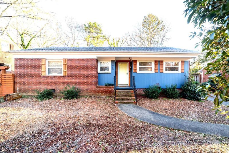 2308 Arnold Dr, Charlotte, NC 28205