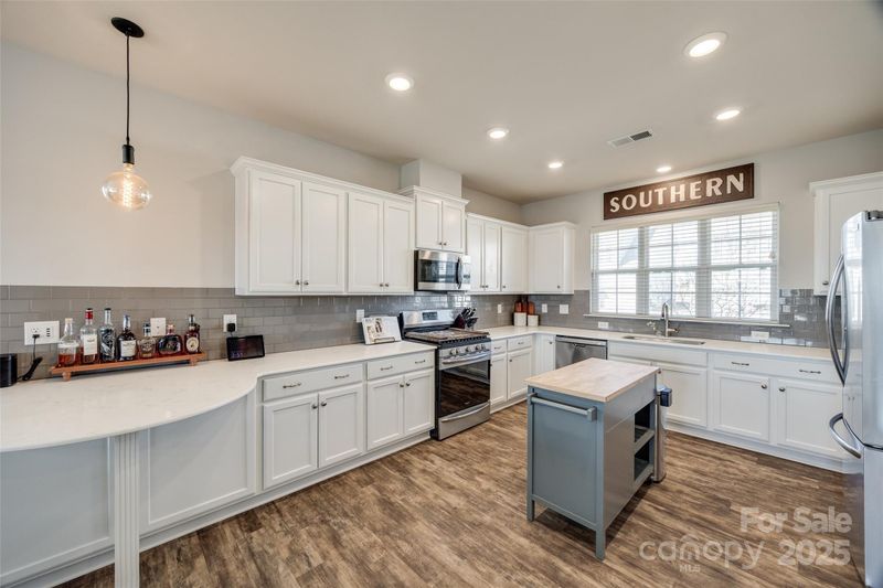 646 Kahana River Rd, Fort Mill, SC 29715