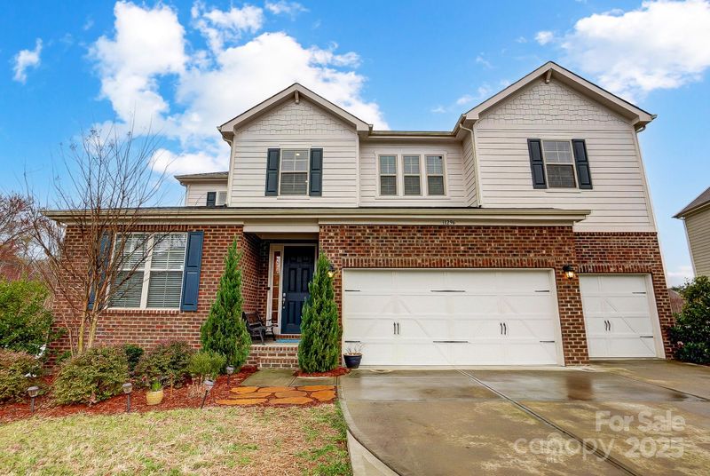 11296 Serenity Farm Dr, Midland, NC 28107