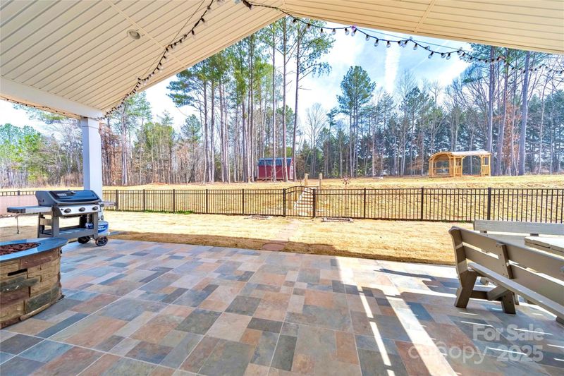 136 Falls Leaf Dr, Troutman, NC 28166