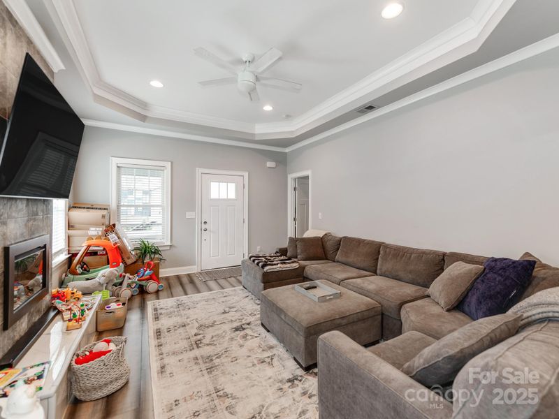 1916 Pegram St, Charlotte, NC 28205