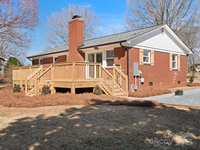 10720 Forest Dr, Matthews, NC 28105