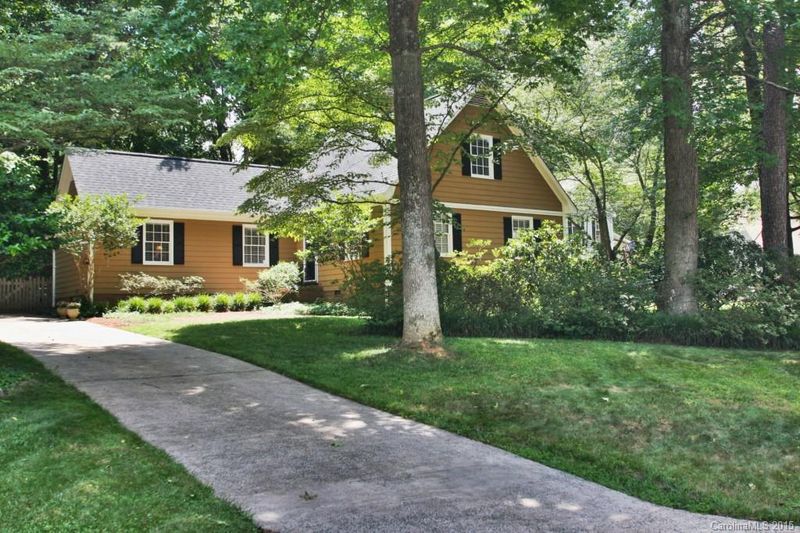 7644 Surreywood Pl, Charlotte, NC 28270
