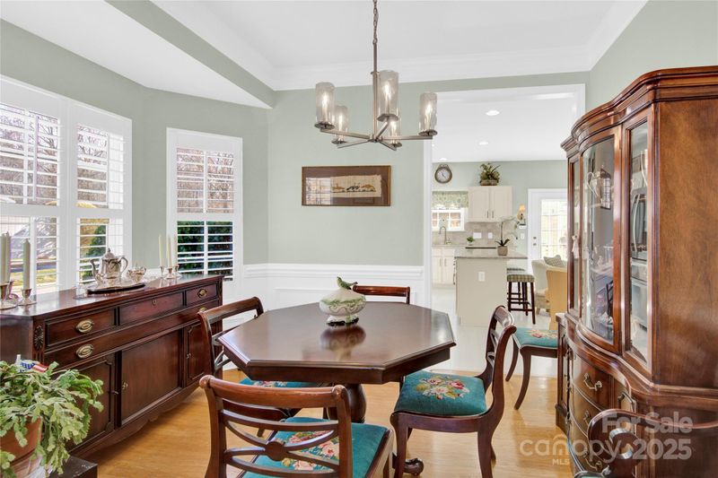 17614 Delmas Dr, Cornelius, NC 28031
