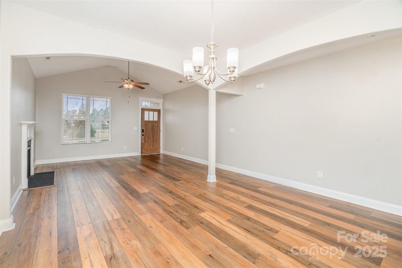 7413 Adirondack Dr, Denver, NC 28037