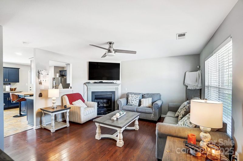 1614 Harland St, Charlotte, NC 28216