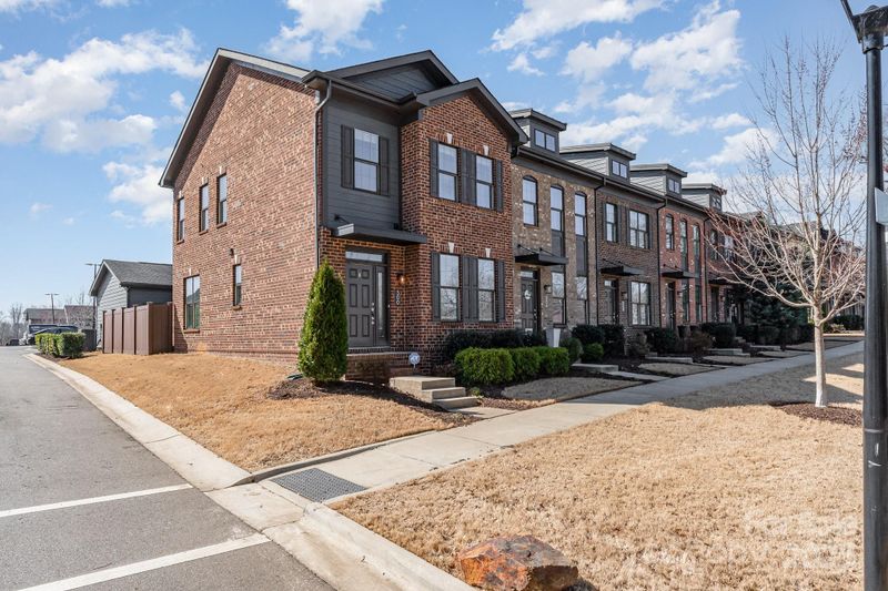 300 Linestowe Dr, Belmont, NC 28012