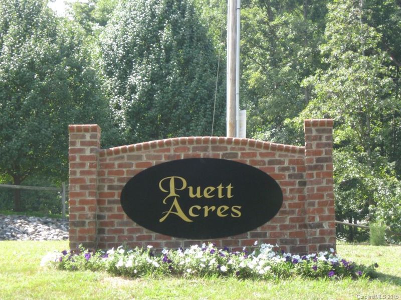 228 Mark Ryan Ln, Dallas, NC 28034