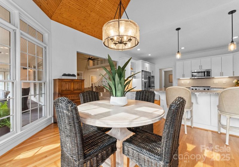 1025 Seminole Dr, Waxhaw, NC 28173